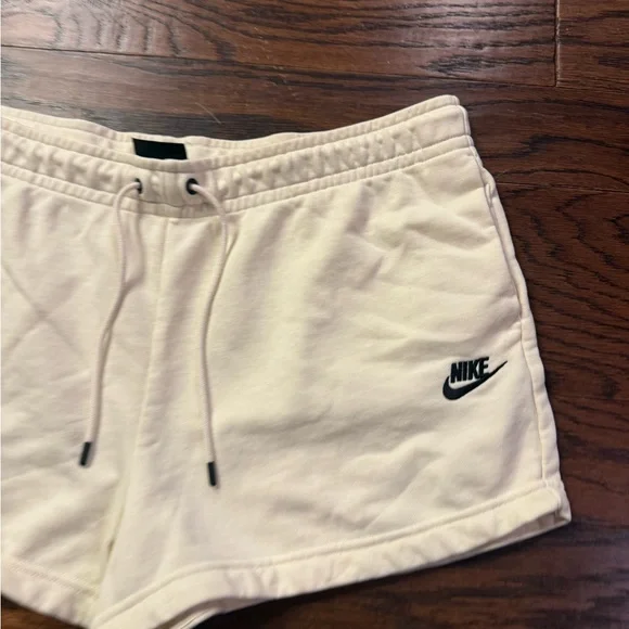 Nike Women's Off-White Athletic Shorts with black embroidered swoosh size XL - Picture 2 of 8